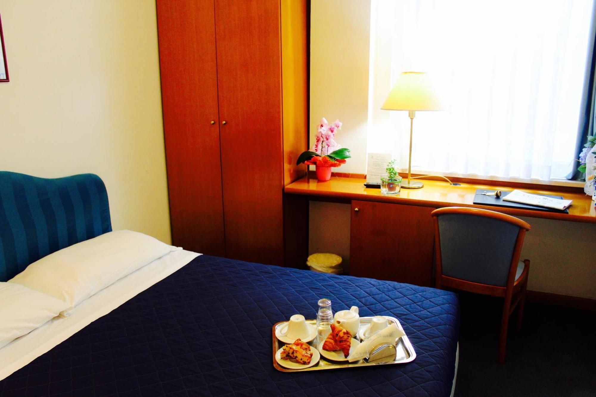 Arcangelo Roof Hotel Ріміні Екстер'єр фото